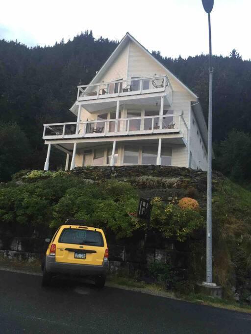 Kelli Creek Cottage Juneau Rum bild